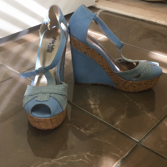 Adorable blue and denim peep toe wedges - Picture 1 of 6